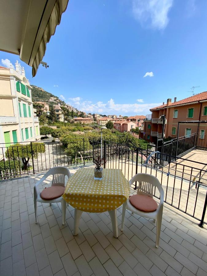 Albergo Villa Ada Borgio Verezzi Exterior photo